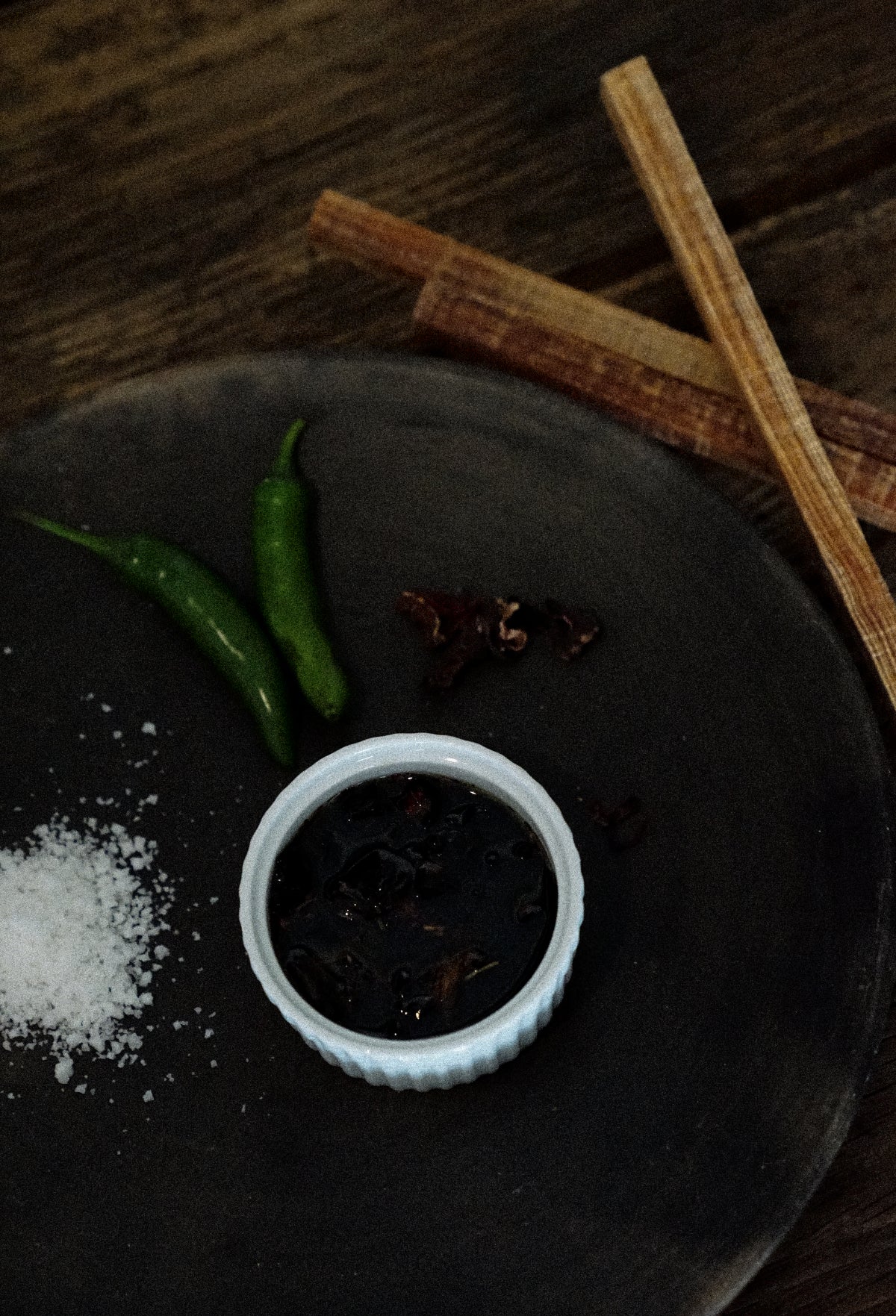 CHICHARRÓN DE SERRANO CON JAMAICA (190g)